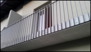 DOMINOX: Paličasta balkonska ograja: Brušeni inox  