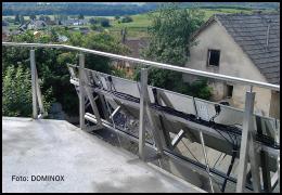 DOMINOX: Inox ograja balkona in nosilna konstrukcija za fotocelice  
