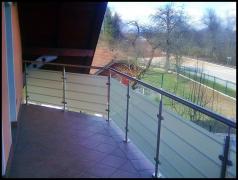 DOMINOX: Inox balkonska ograja: polnilo iz kaljenega in jedkanega stekla  