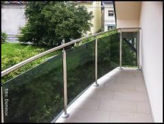 DOMINOX: Inoks balkonske ograje s kaljenim toniranim steklom