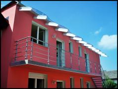 DOMINOX: Inoks balkonska ograja in nadstrešek  