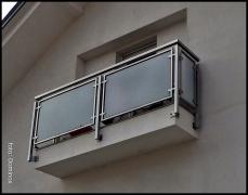 DOMINOX: balkonska ograja s stekleno polnitvijo  