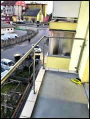 DOMINOX: montaža inox ograje na balkonu hiše