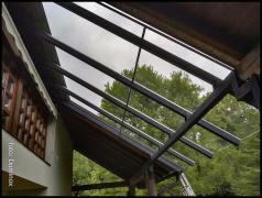 DOMINOX: Kovinski nadstrešek (antracit) s kaljenim varnostnim steklom