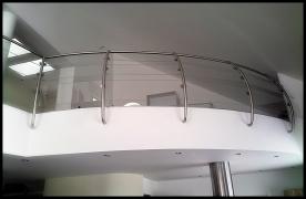 DOMINOX Moderna nox stopniščna ograja s steklenim polnilom 